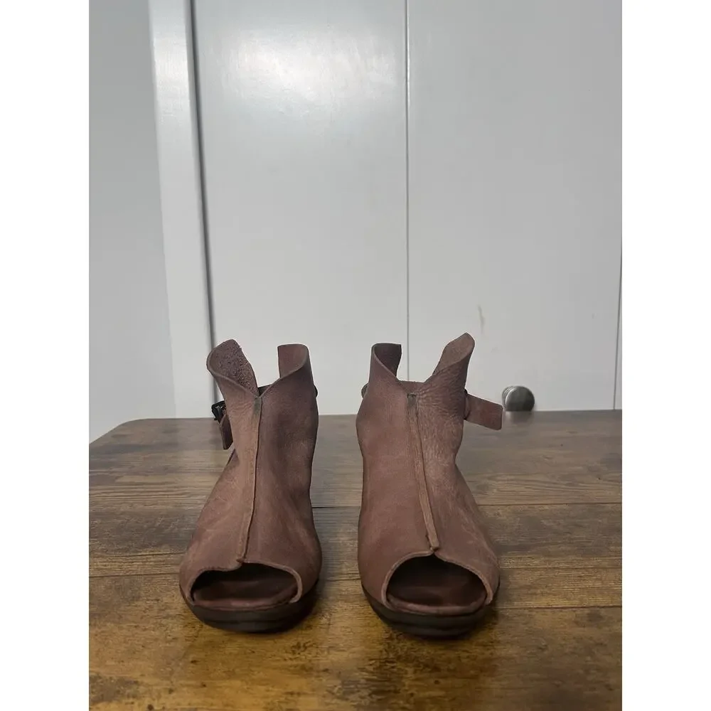 TRIPPEN Mandarin Wedge Womens Sandal EU 38/US 7.5 Chocolate Leather Designer